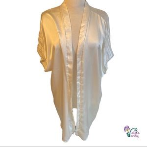 VTG 60s Amaretta Womens Sz M Sleepwear Sheer Robe Floral Embroidered Silky Lace